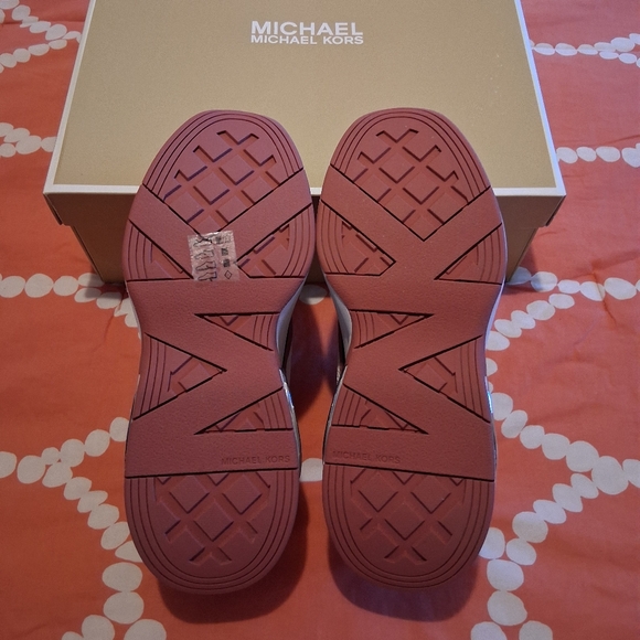 Michael Kors Toni Trainer Sneakers - Picture 6 of 12